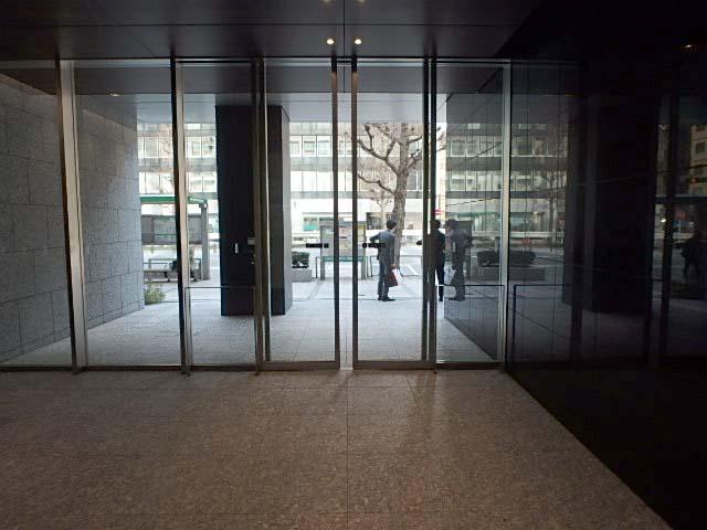 ホール②