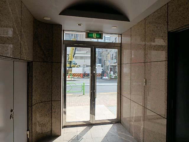 ホール②