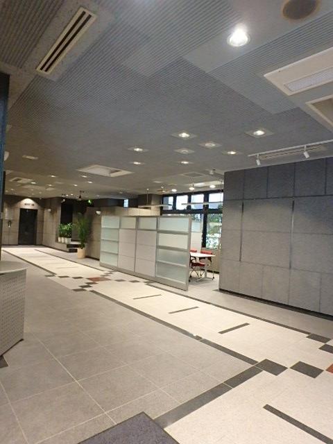 ホール①