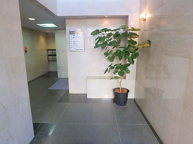 ホール①