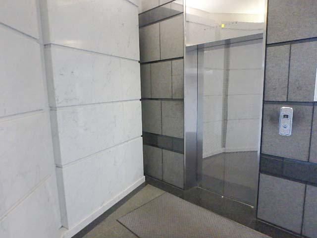 ホール②