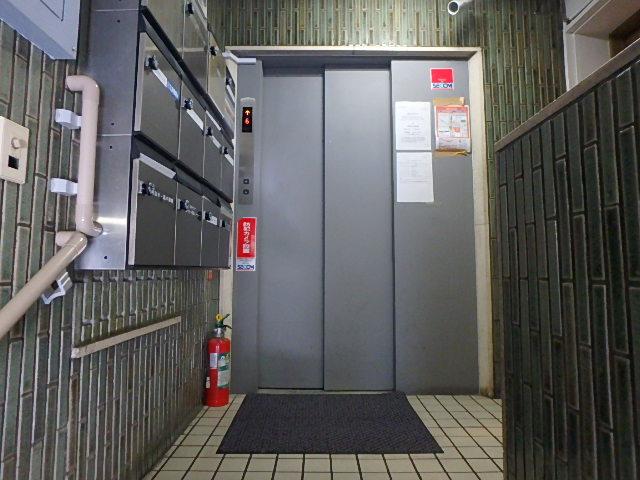 ホール②