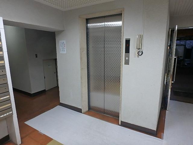 ホール②
