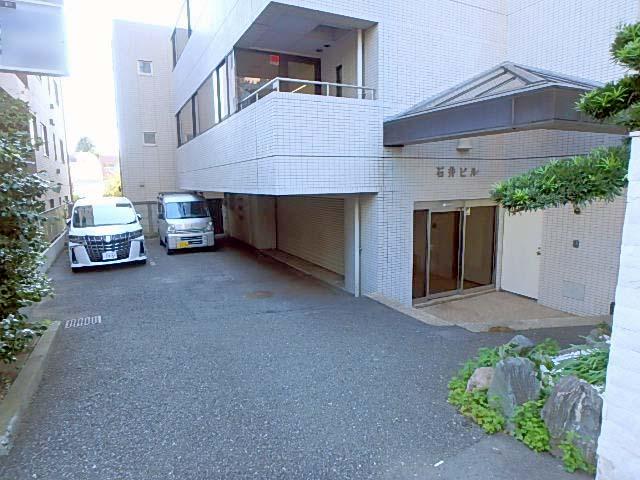 石井ビルエントランス①