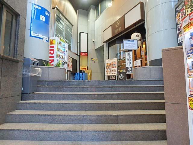 ホール①