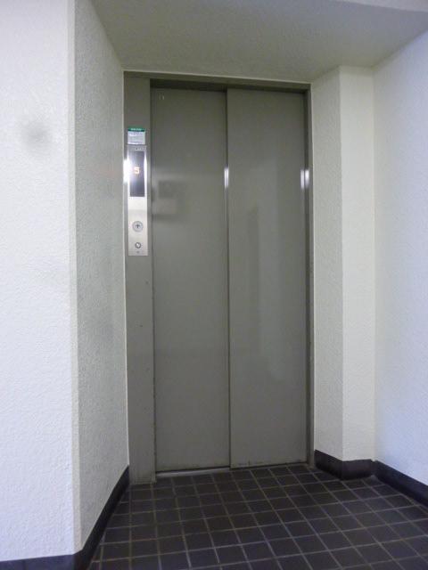 花房山ヒルズエントランス③