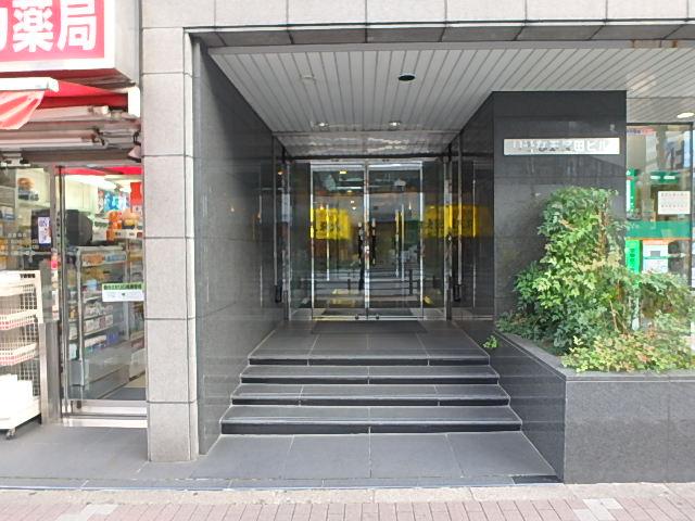 りそな五反田ビルエントランス②