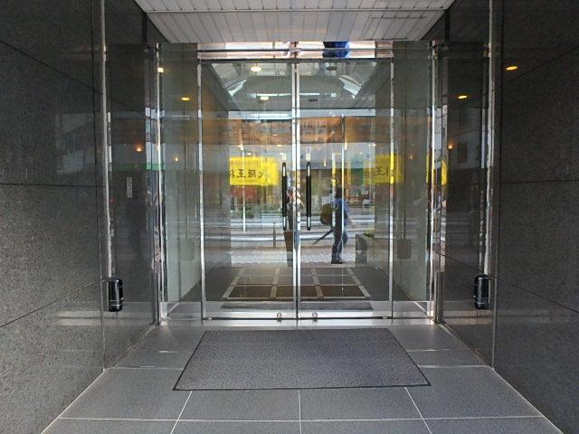 りそな五反田ビルエントランス③