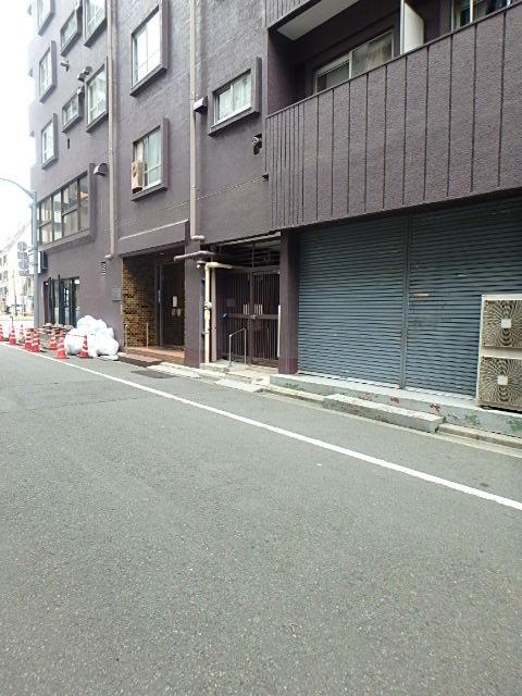 エントランス①