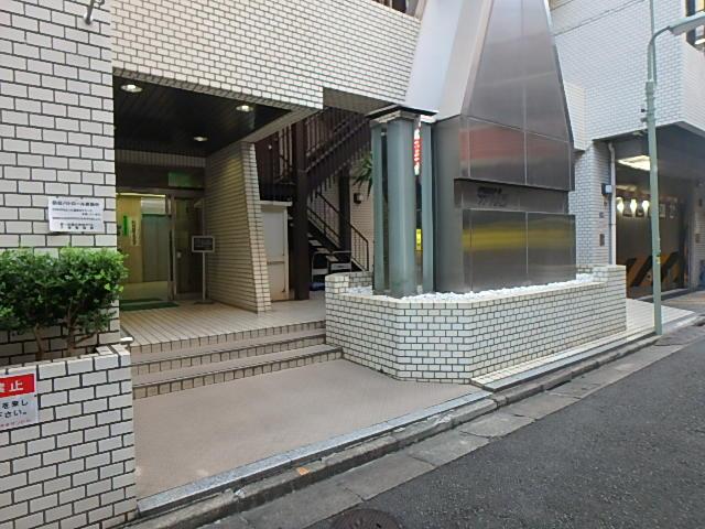 タキゲンビルエントランス②