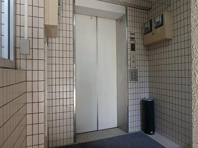 ホール②