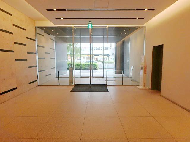 ホール③