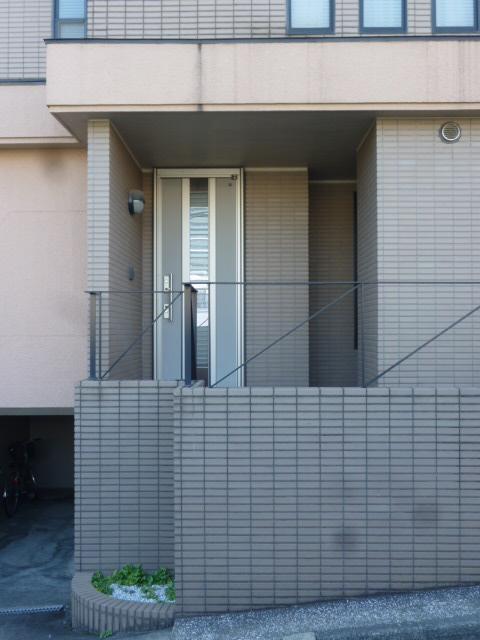 エントランス①