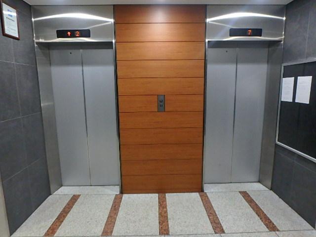 ホール②
