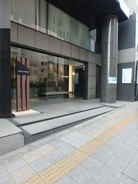 エントランス①
