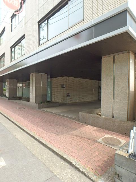 エントランス①