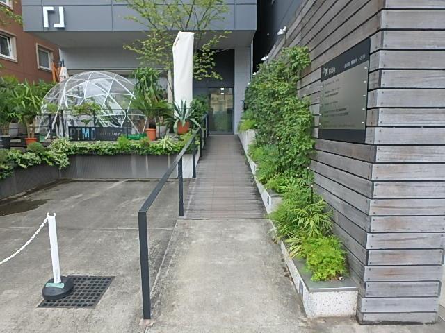 Ｎビル（ニウケビル）エントランス③