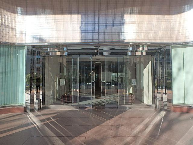 日教販ビルエントランス②