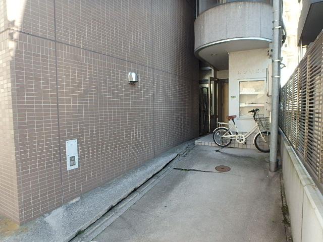 平井ビルエントランス①