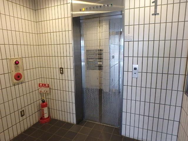 ホール③