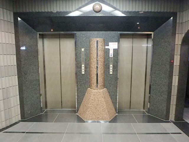 ホール②