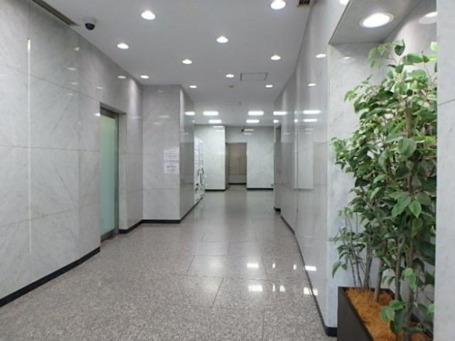 ホール①