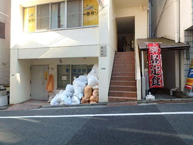 林ビルエントランス①