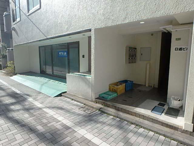 エントランス①