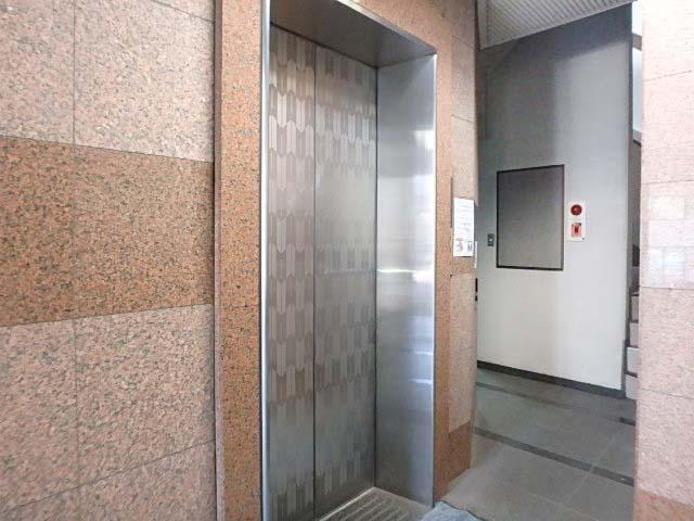 ホール②