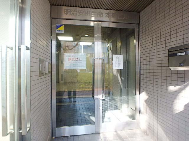 明治安田生命本郷ビルエントランス①