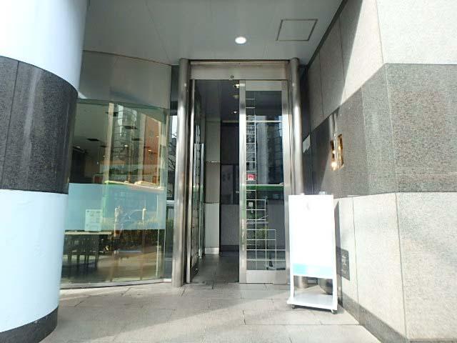 美工本郷ビルエントランス②