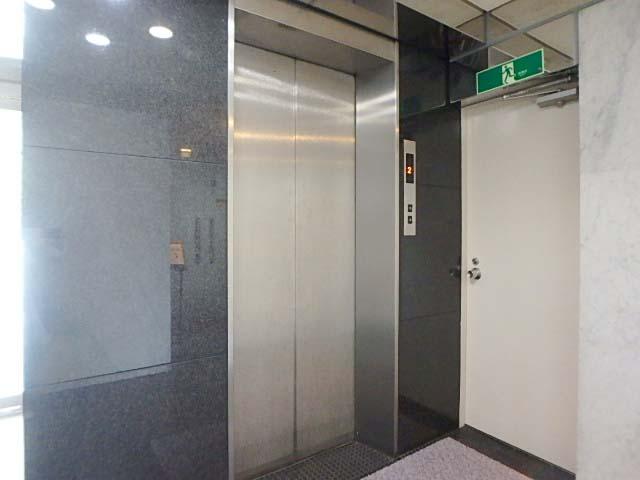 ホール②
