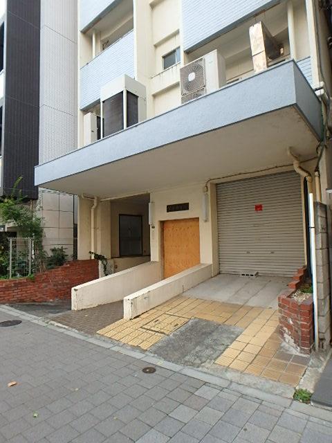 エントランス①