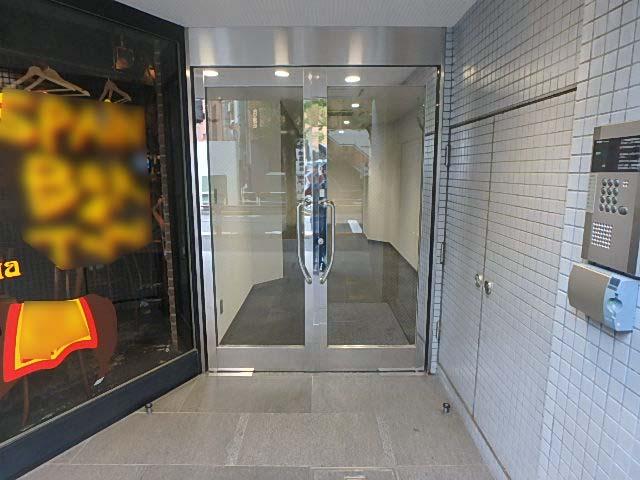 西池本田ビルエントランス②