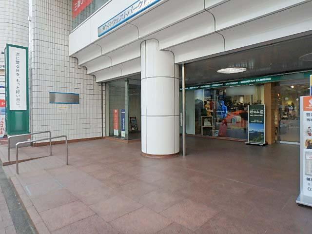 エントランス①