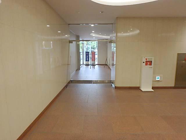 ホール④
