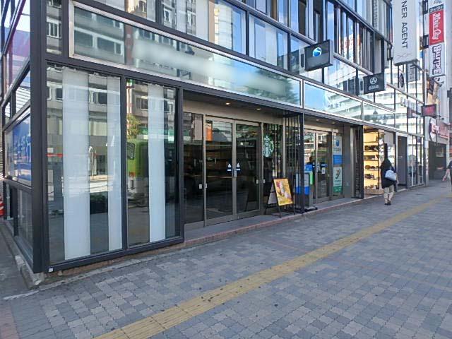 エキニア池袋エントランス①