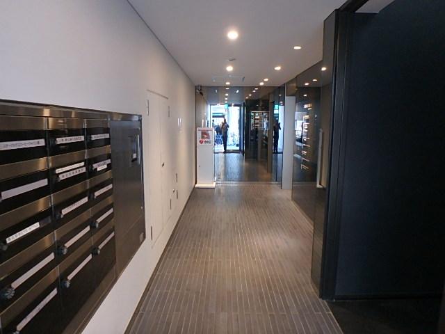 エキニア池袋ホール①