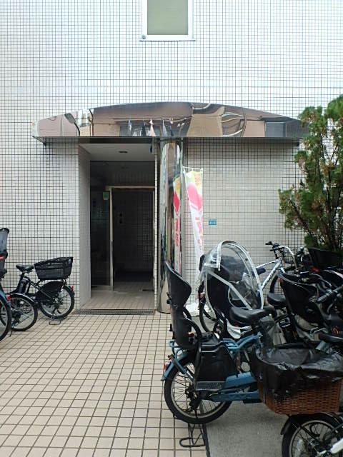 エヌエスティービルエントランス②