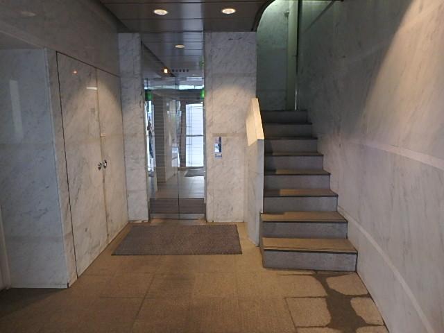 ホール①
