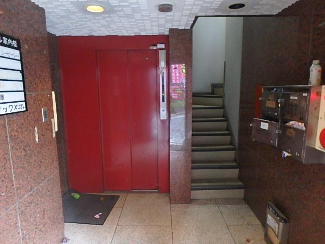 ホール①