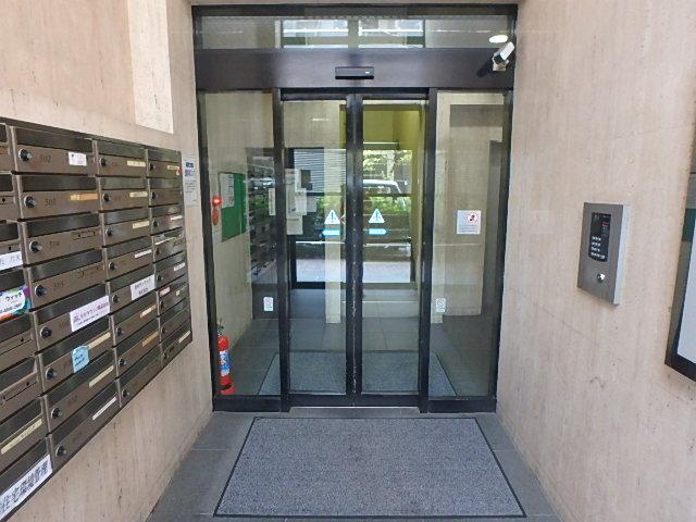 ホール①