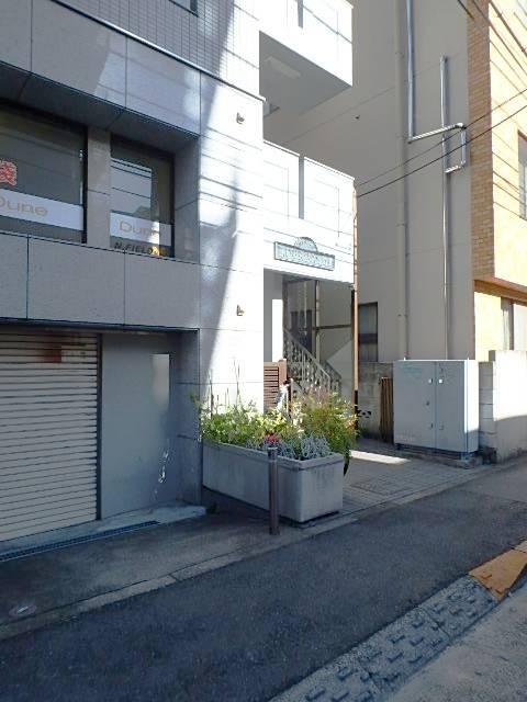 小林ビルエントランス①