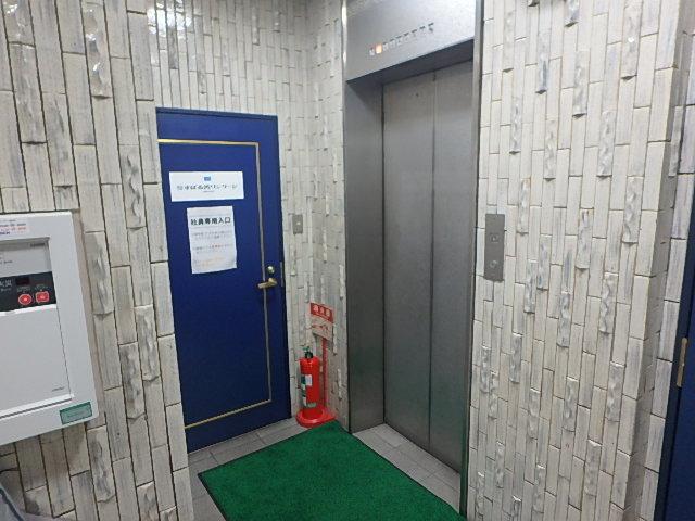 東池袋織本ビルホール②