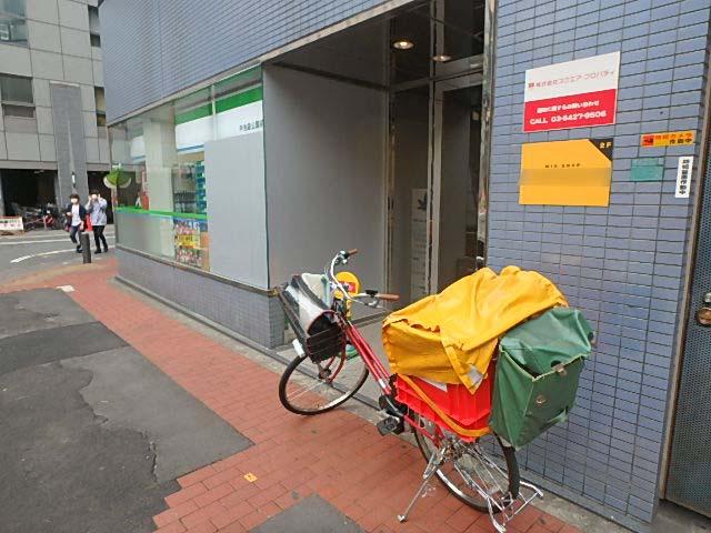 エントランス①