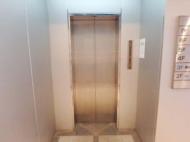 ホール②