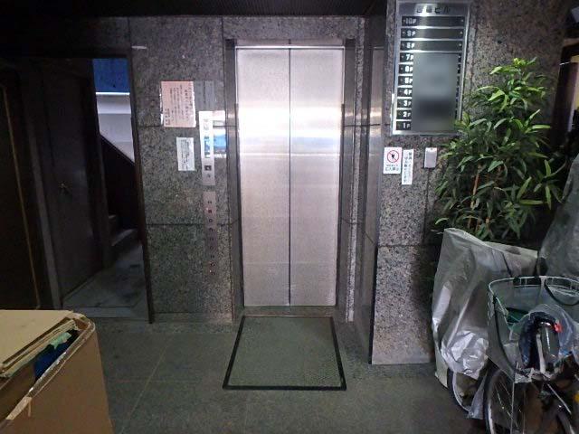 ホール②