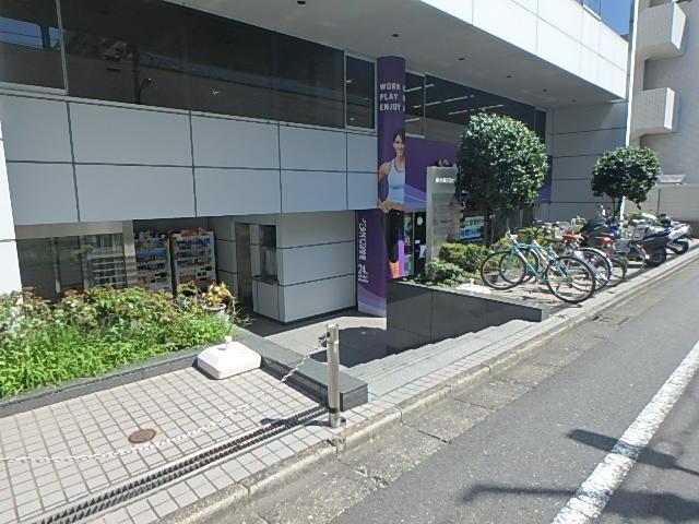 エントランス①