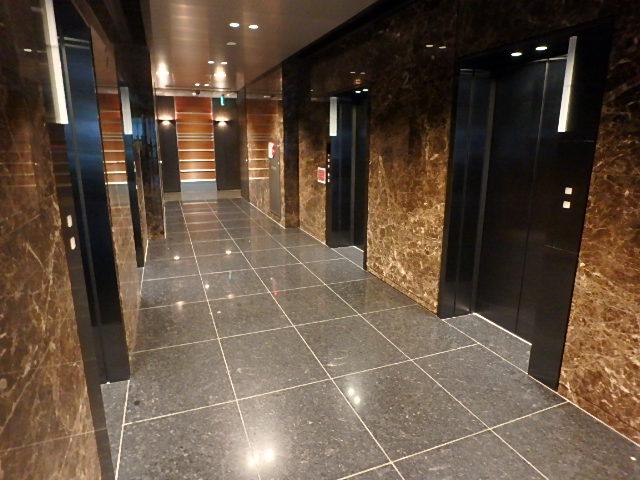 住友池袋駅前ビルホール②