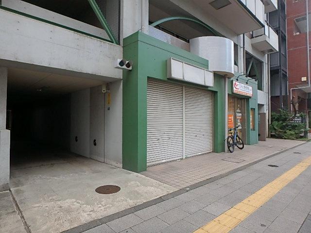 エントランス①